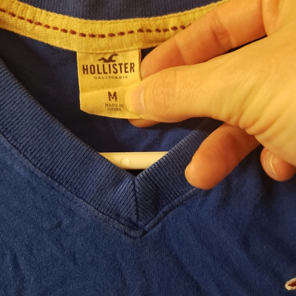Hollister V-neck Blue - Picture 2 of 3